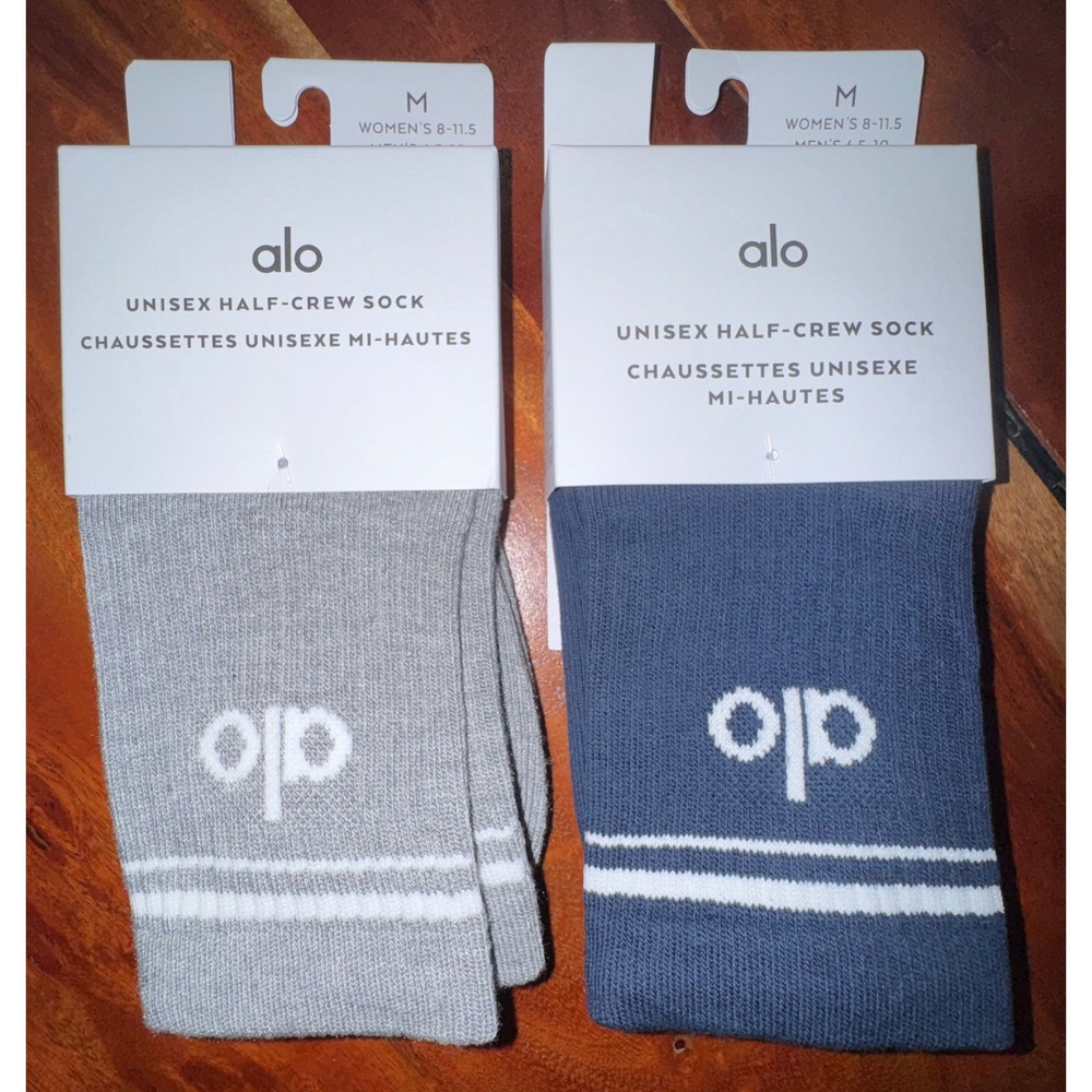 Alo Yoga Unisex Half-Crew Socks 2 Pair Set Heather Grey Navy White Size M